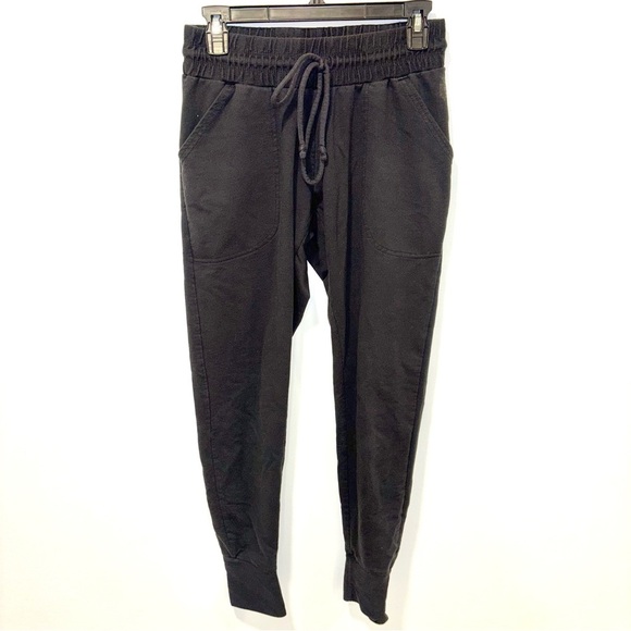 Free People Movement Black Jogger Sweatpants Drawstring Athleisure Active Lounge - Picture 1 of 10